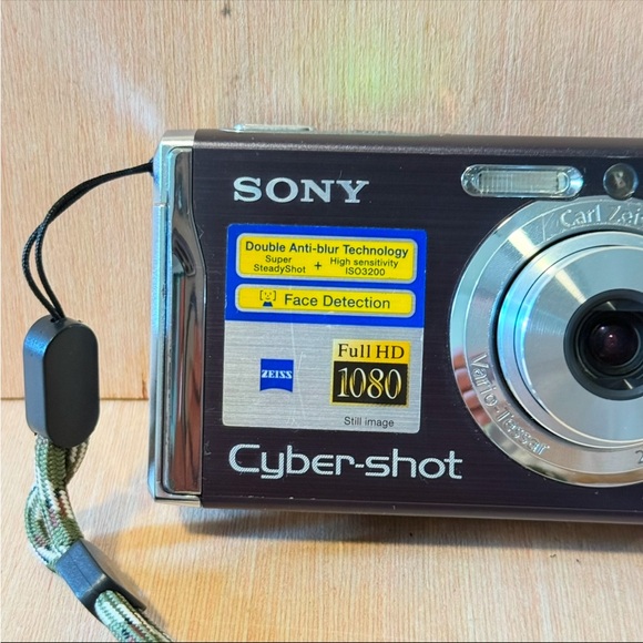 Sony Cyber-Shot DSC-W90 Blk 8.1 MP Digital Camera Screen Door Issues Read Blw! - Picture 3 of 13